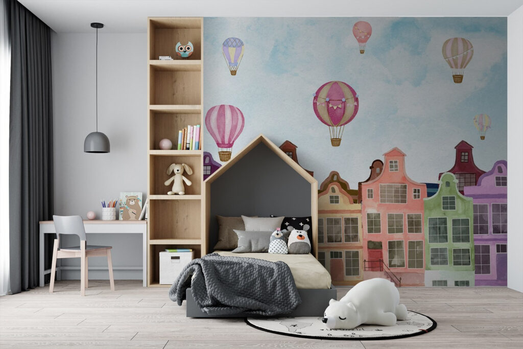 Balony nad kolorowymi kamienicami — wnętrze 1
