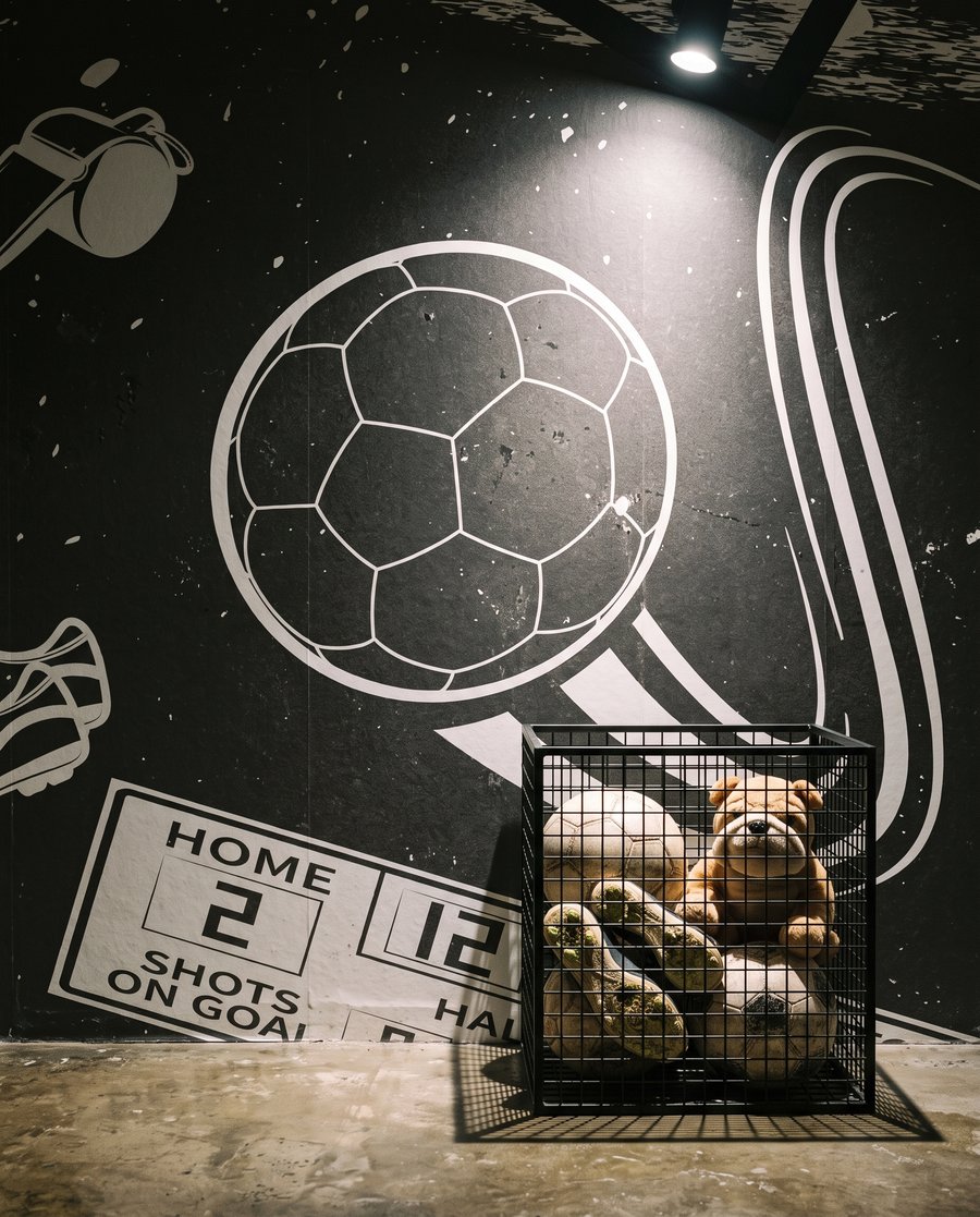 Piłkarskie grafiki — wnętrze 9